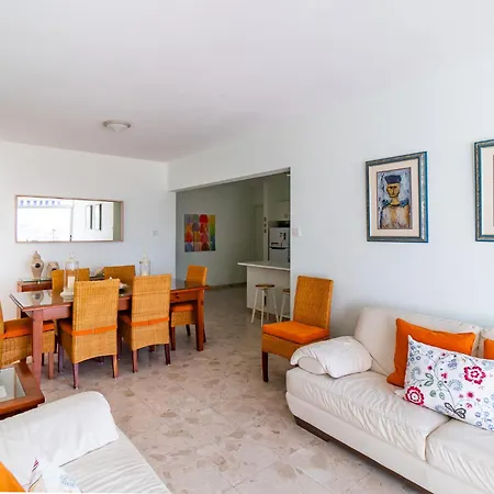 Apartament Family Friendly 2-bed On Seafront