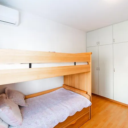 Family Friendly 2-bed On Seafront * Limassol