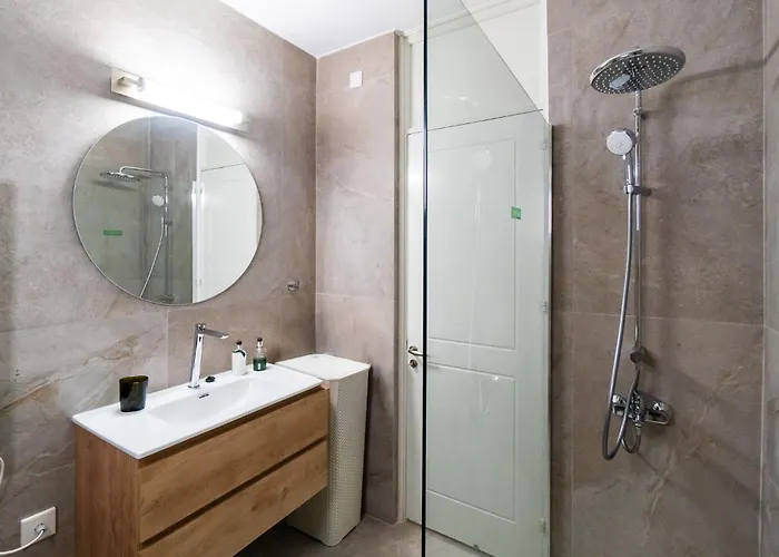 Family Friendly 2-bed On Seafront * 利马索尔