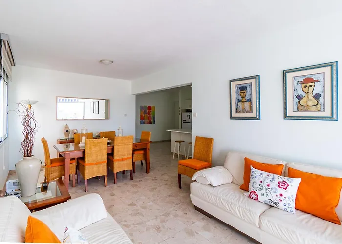 Διαμέρισμα Family Friendly 2-bed On Seafront