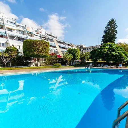 아파트 Family Friendly 2-bed On Seafront 레메소스