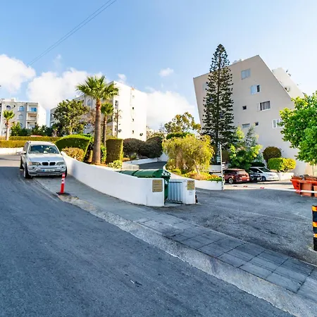 Family Friendly 2-bed On Seafront 아파트 *